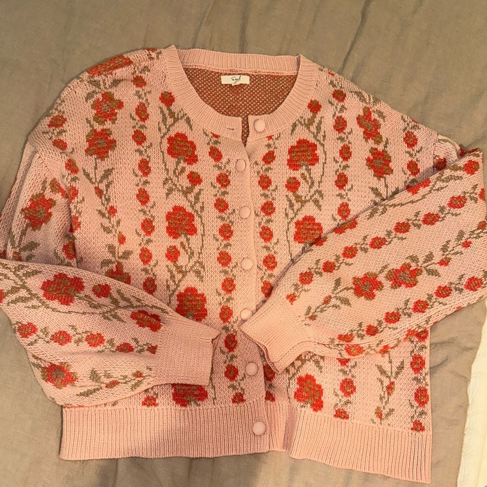 Boutique easel Pink Floral Button-Front Cardigan Sweater - Picture 2 of 5